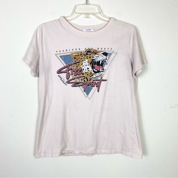 Tres Bien Free Spirit Fearless and Brave Leopard Graphic Tshirt - Picture 1 of 4